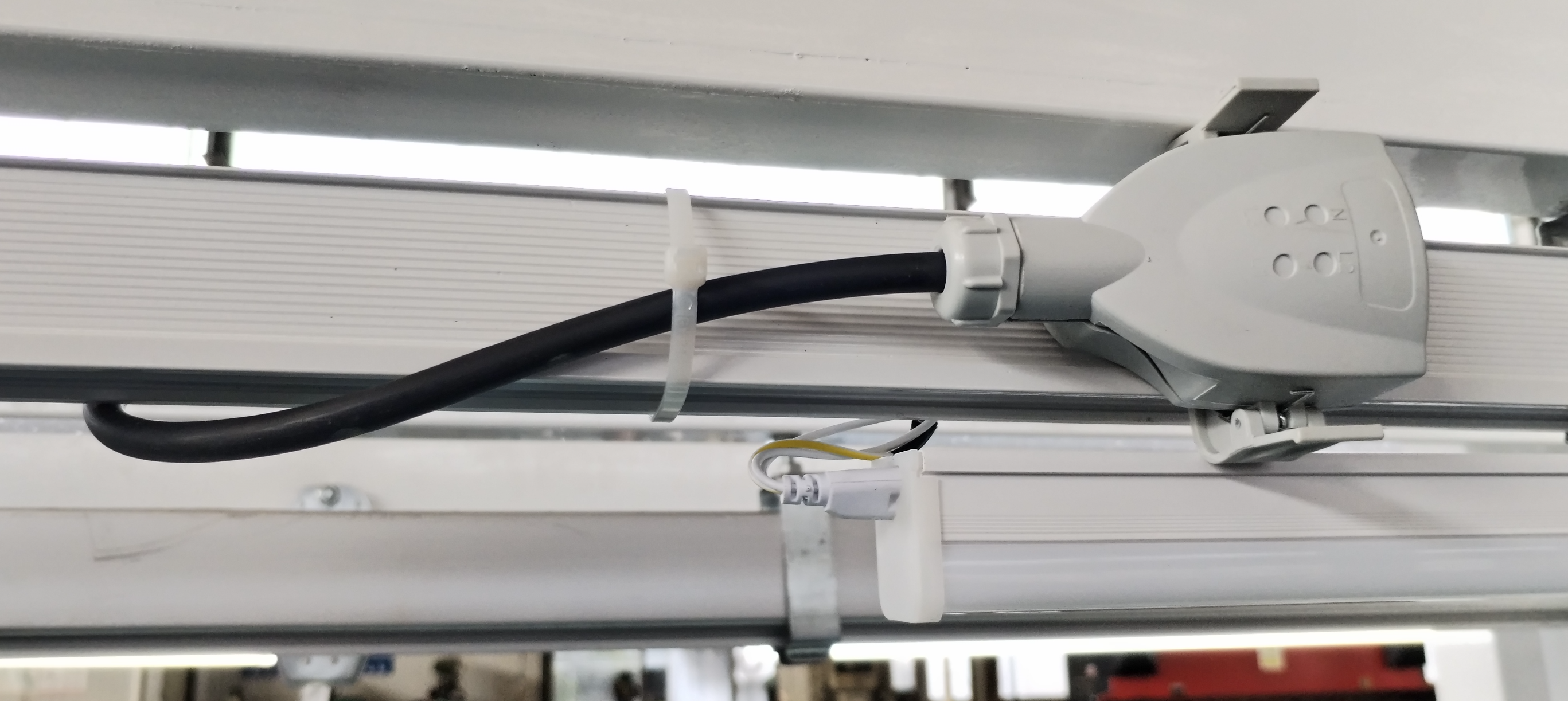 LB & PB Busduct — view 3